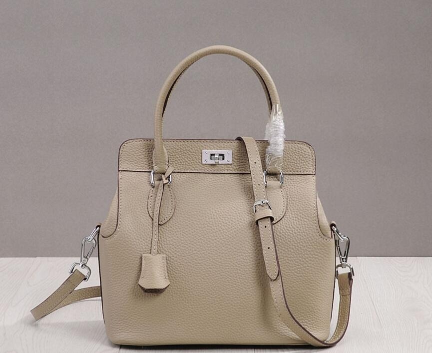 Why Custom Tote Bags Are a Smart Investment for Your Business